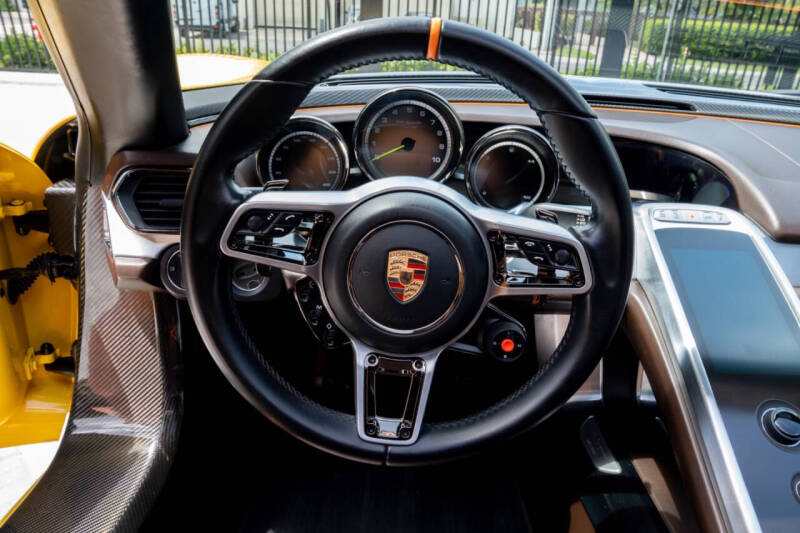 2015 Porsche 918 Spyder