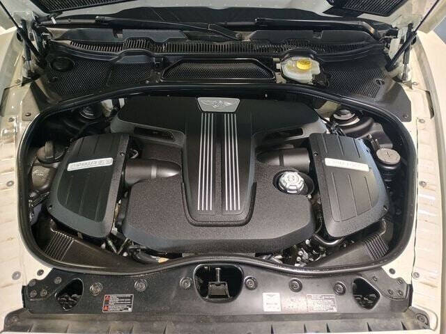 2018 Bentley Flying Spur 38