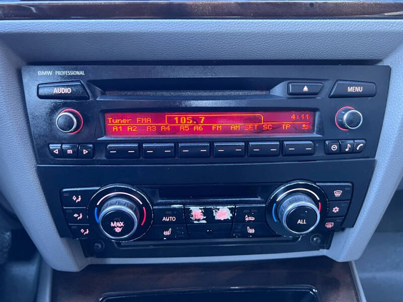 2011 BMW 3 Series 335i