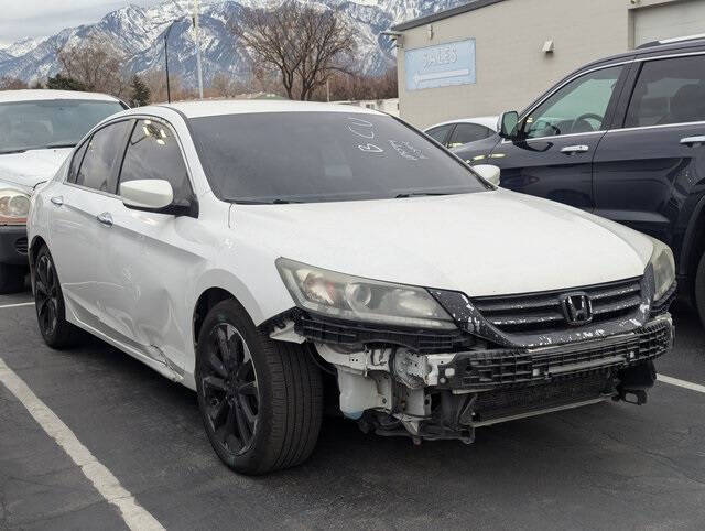 2015 Honda Accord for sale at Axio Auto Boise in Boise, ID