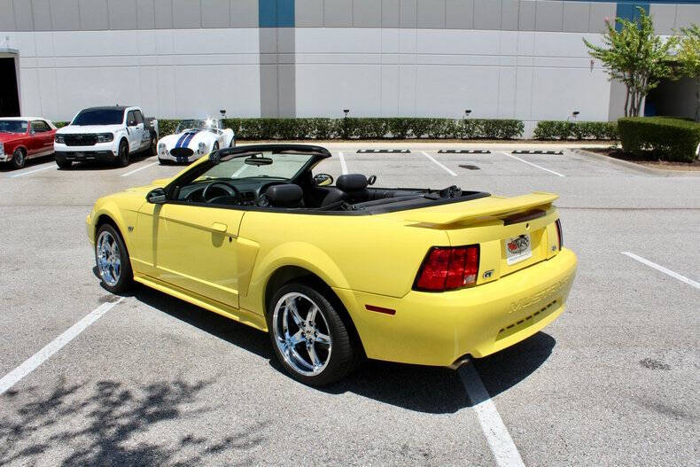 2001 Ford Mustang GT