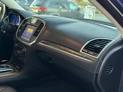 2015 Chrysler 300 C