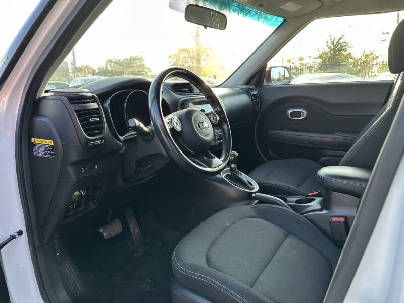 2019 Kia Soul +