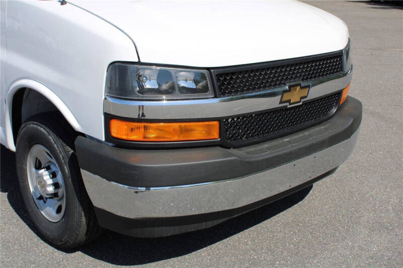 2024 Chevrolet Express 3500