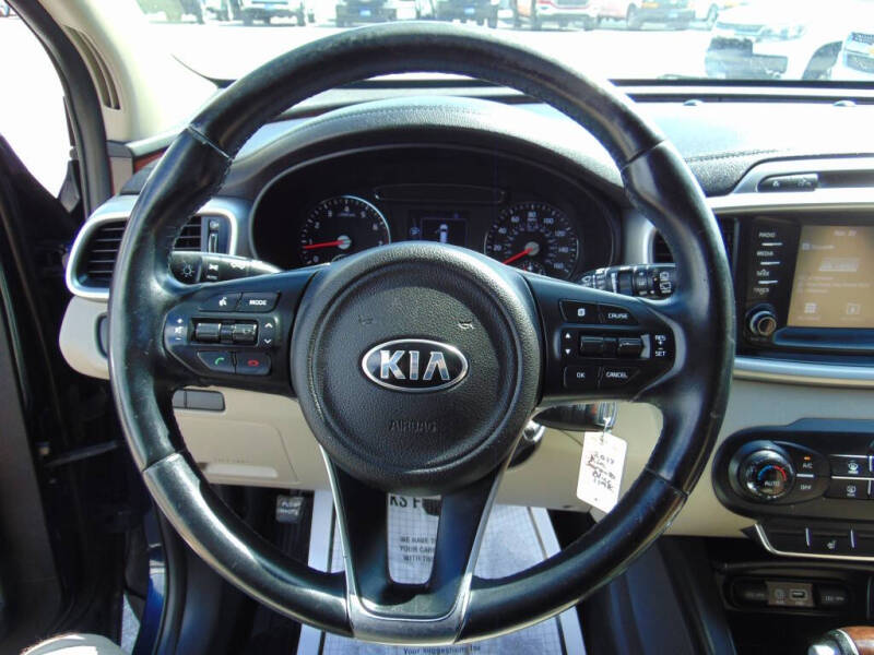 2017 Kia Sorento LX