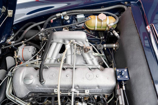 1971 Mercedes-Benz 280-Class 34