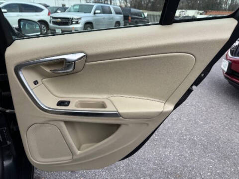 2013 Volvo S60 T5 Platinum