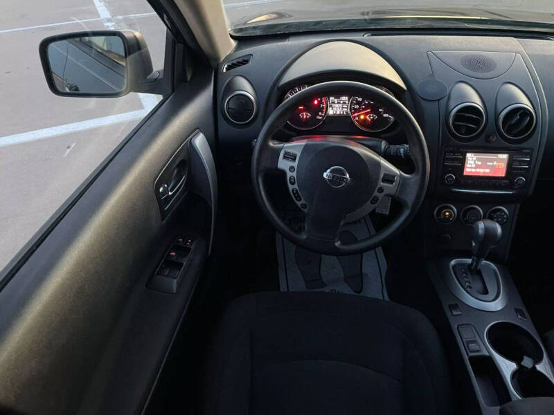 2014 Nissan Rogue Select S