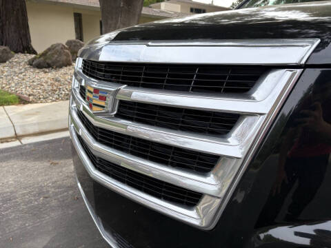 2017 Cadillac Escalade Premium Luxury