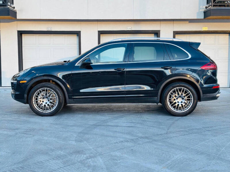2016 Porsche Cayenne S