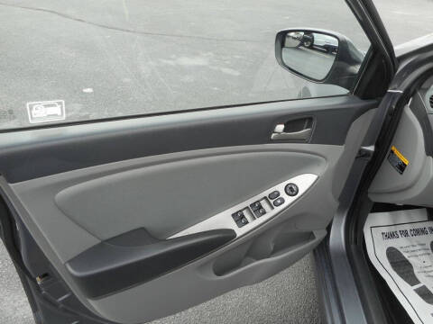 2015 Hyundai Accent GLS