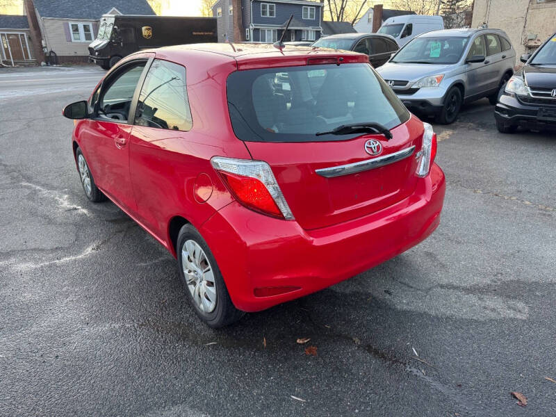 2012 Toyota Yaris 3-Door L