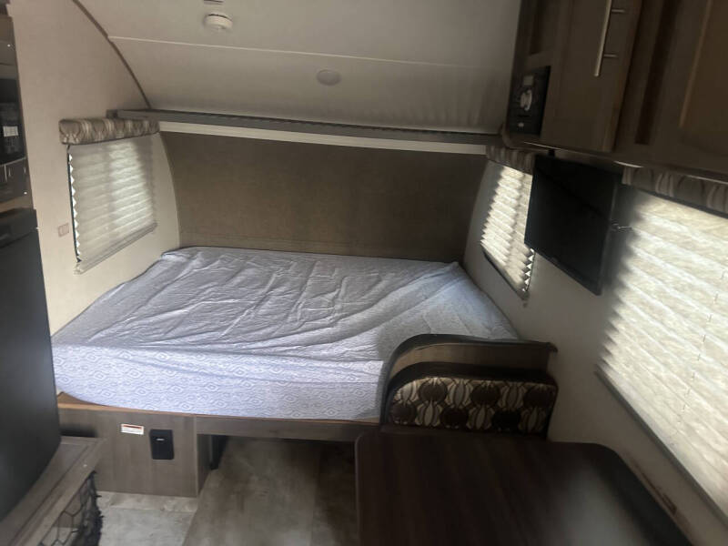 2017 Forest River R pod