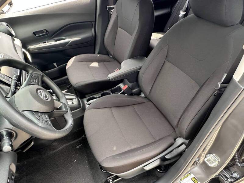 2025 Nissan Kicks Play S