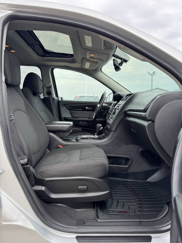 2015 GMC Acadia SLE-2