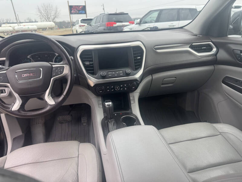 2017 GMC Acadia SLT-1