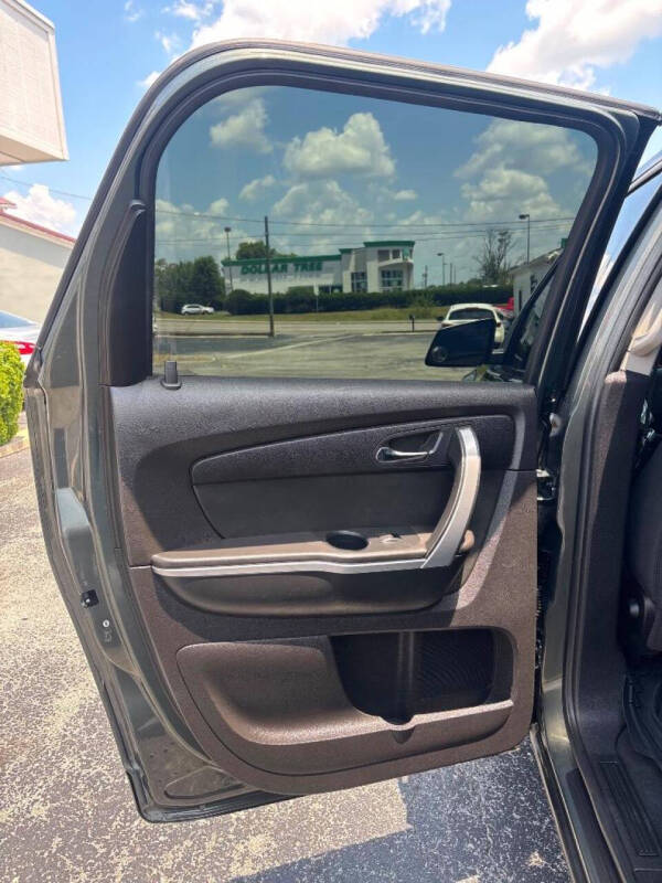 2011 GMC Acadia SL