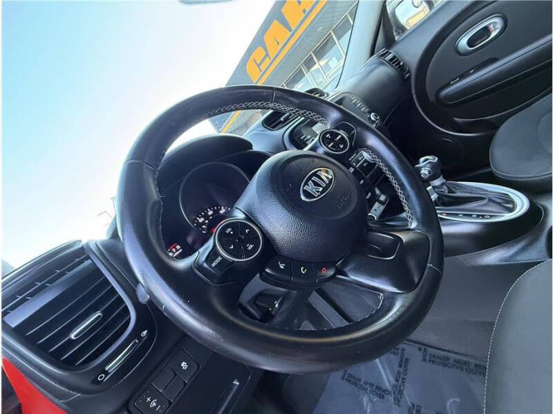 2019 Kia Soul +