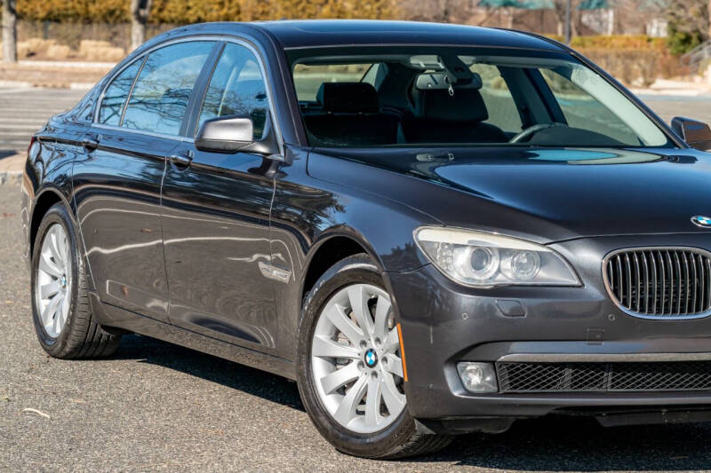 2011 BMW 7 Series 750Li xDrive