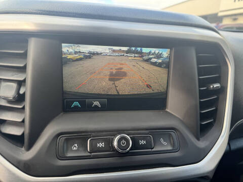 2017 GMC Acadia SLE-2