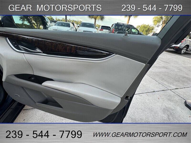 2013 Cadillac XTS Platinum Collection