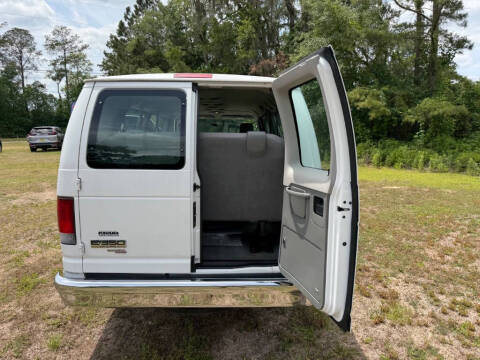 2013 Ford E-Series E-350 SD XLT