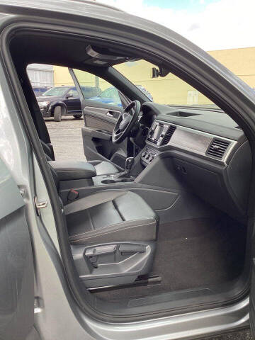 2022 Volkswagen Atlas Cross Sport SE