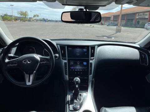 2022 Infiniti Q50 Luxe