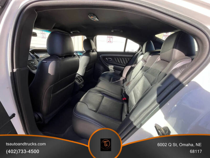 2015 Ford Taurus SEL