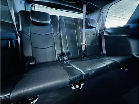 2016 Cadillac Escalade Platinum