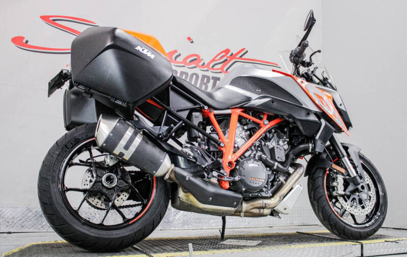 2016 KTM 1290 Super Duke R