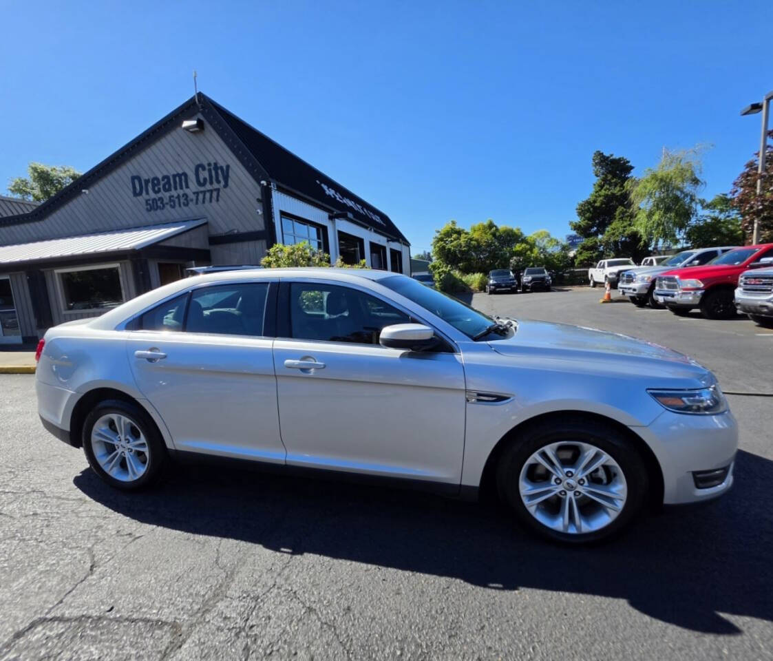 Silver 2018 Ford Taurus SEL AWD SEL 4dr Sedan 2
