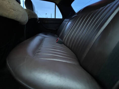 1984 Mercedes-Benz 300-Class 300 SD