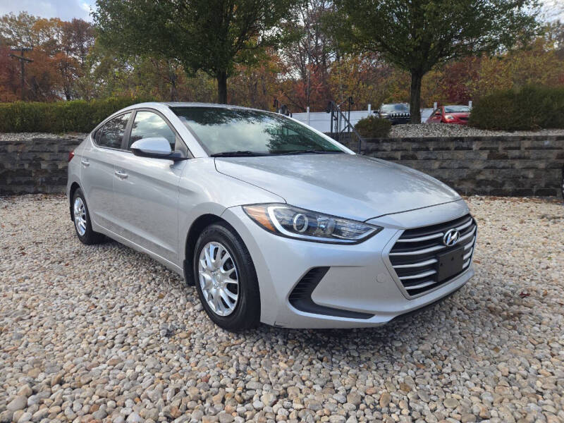 2018 Hyundai Elantra SE's photo