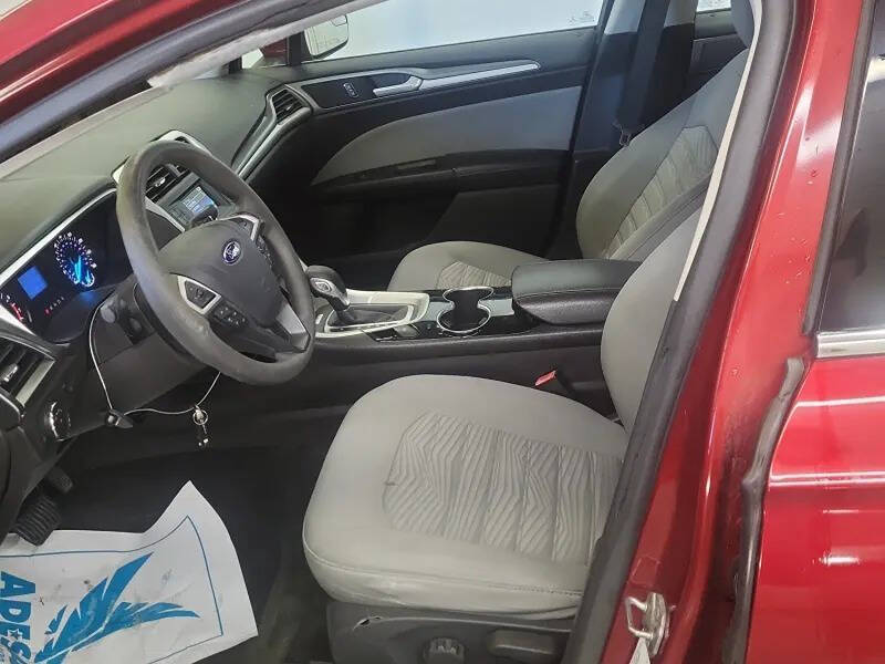 2016 Ford Fusion S