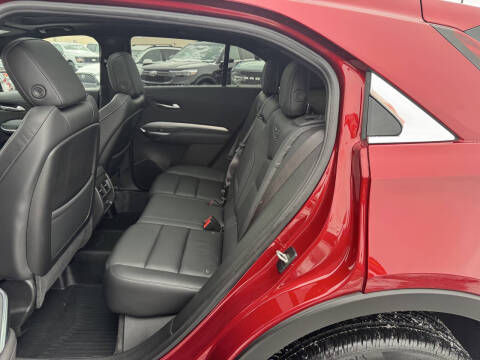 2023 Cadillac XT4 Premium Luxury