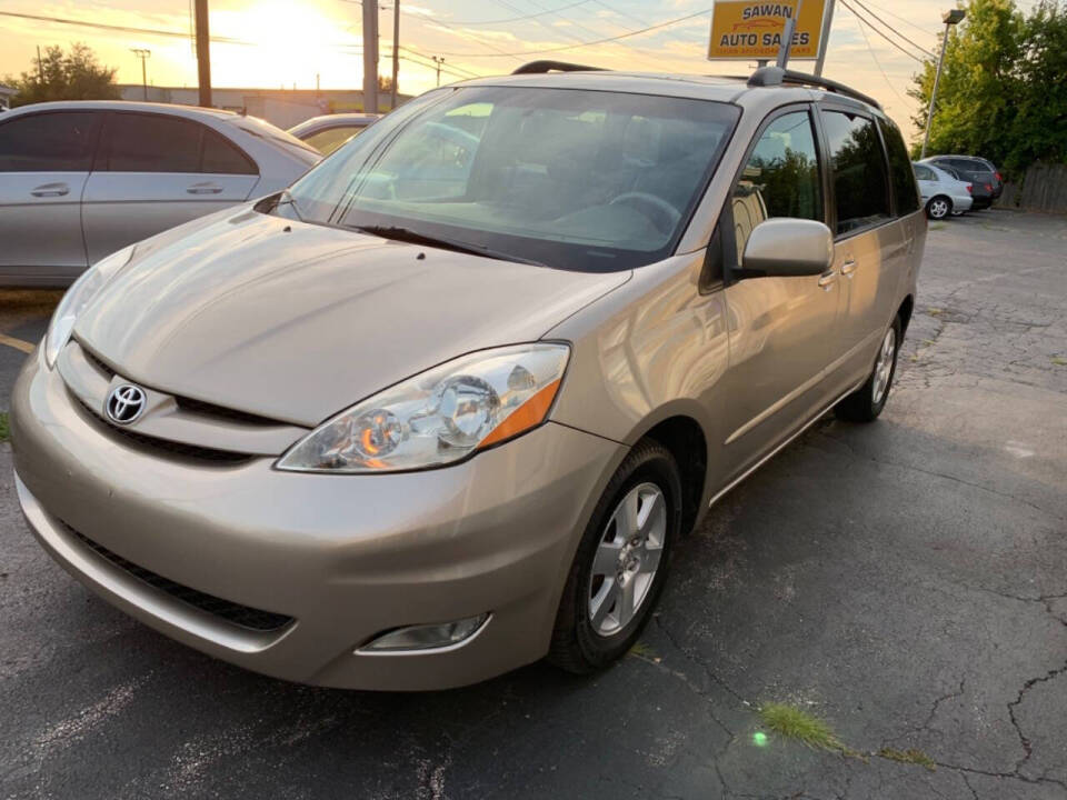 2007 Toyota Sienna for sale at Sawan Auto Sales Inc in Palatine, IL