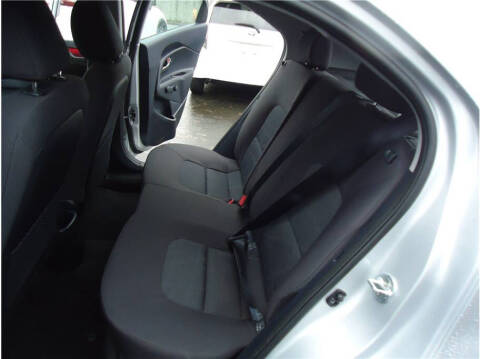 2016 Kia Rio 5-Door LX