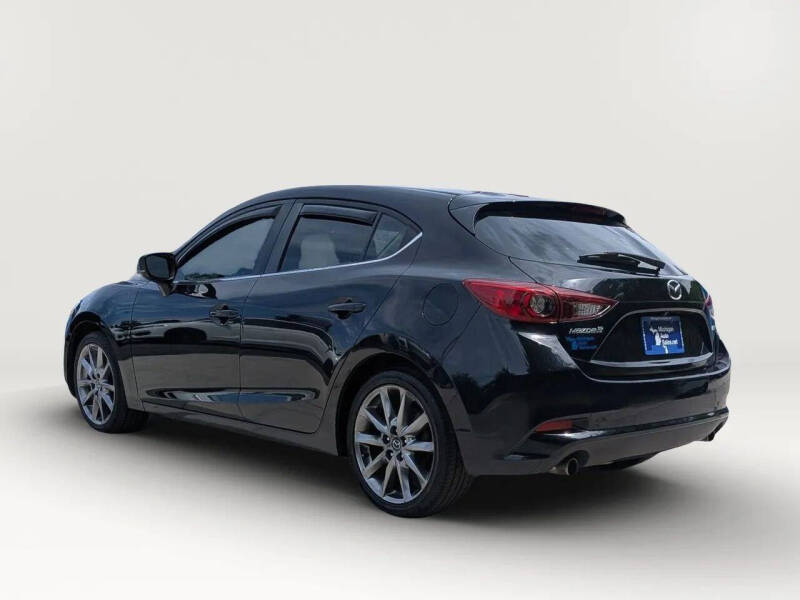 2018 Mazda MAZDA3 Touring
