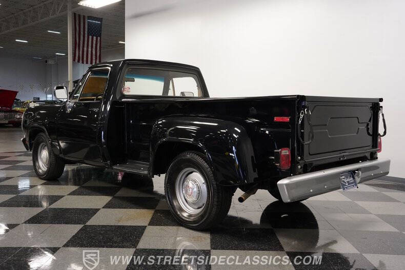 1977 Dodge D100 Pickup