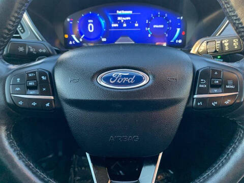 2020 Ford Escape Titanium