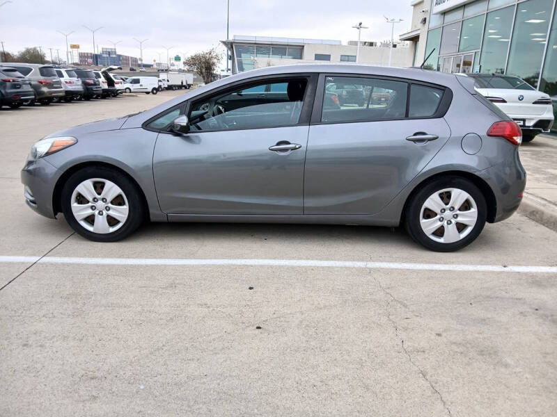 2016 Kia Forte5 LX