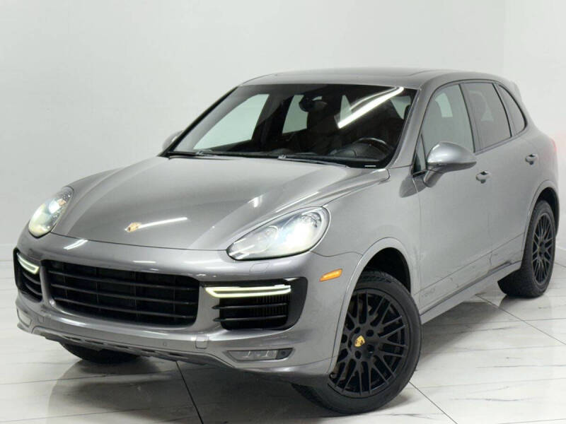 2016 Porsche Cayenne GTS