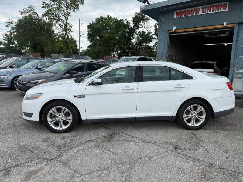 2014 Ford Taurus SEL