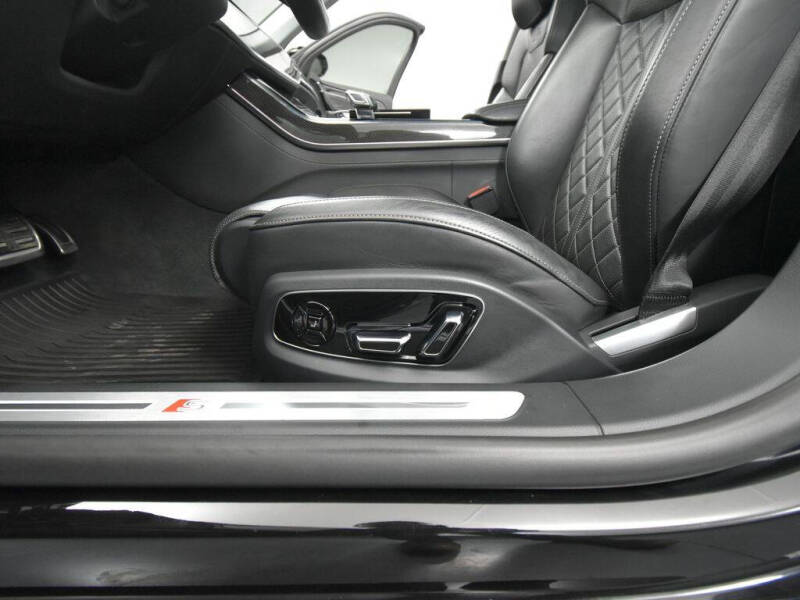 2022 Audi S8 4.0T quattro