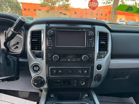 2017 Nissan Titan PRO-4X