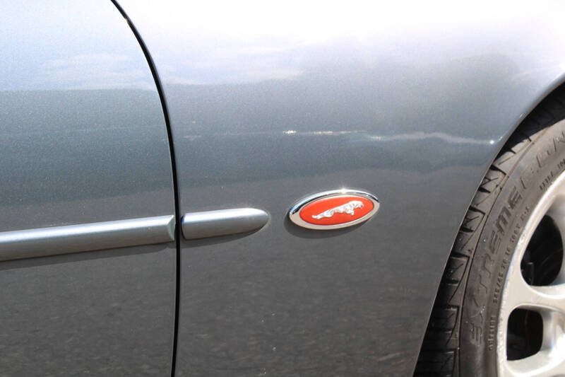 2000 Jaguar XKR