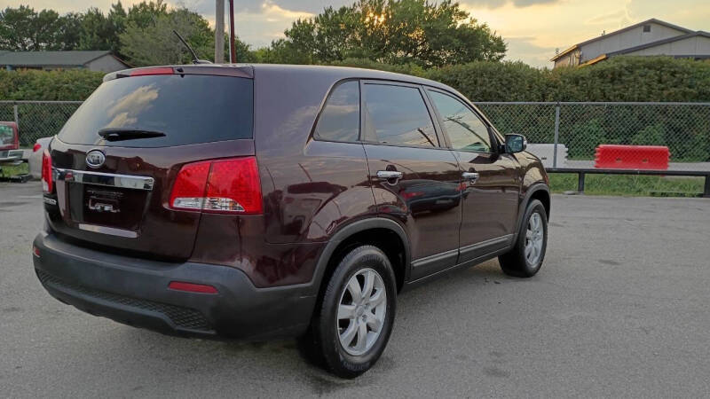 2013 Kia Sorento LX