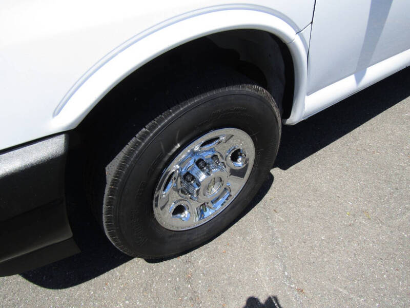 2021 Chevrolet Express 2500