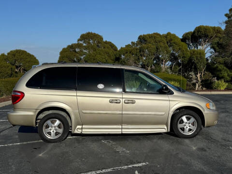 2005 Dodge Grand Caravan SXT